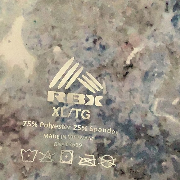 Abstract Patterned Leggings - Picture 2 of 3